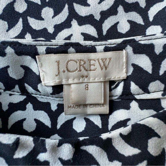 J CREW | NWOT SLEEVELESS TUXEDO TOP NAVY BLUE & WHITE BIRD PRINT | SIZE: 8 - Picture 8 of 8